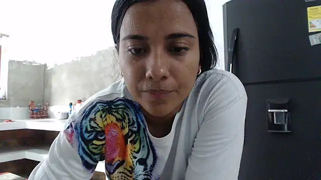 Coral0403 online show from March 2025 09:57:01 PM