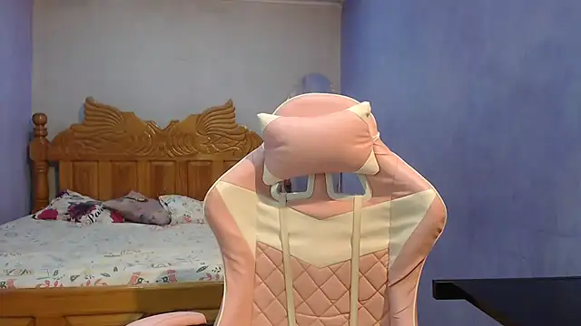 Coral0403 online show from March 2026 02:32:01 PM