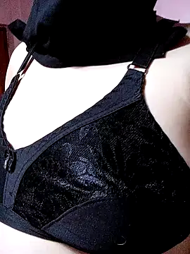 Snapshot of Botina-68 chatting on January 2025 12:45:02 PM Botina-68 online show from January 2025 12:45:02 PM