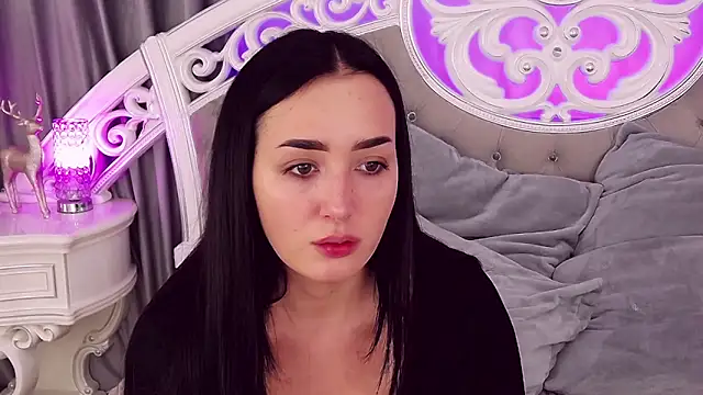 KimKhallifa online show from January 2025 05:45:02 AM