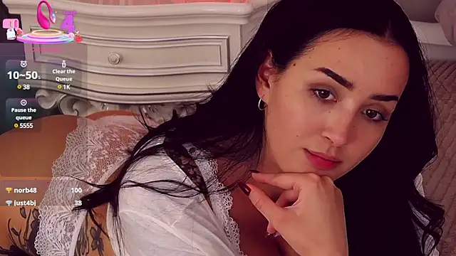 KimKhallifa online show from March 2025 11:38:02 AM