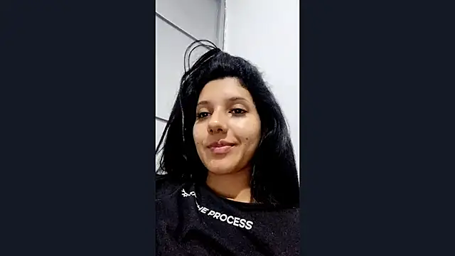 Snapshot of emmariders2 chatting on January 2025 04:26:01 AM emmariders2 online show from January 2025 04:26:01 AM