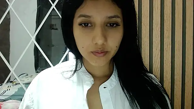 Snapshot of emmariders2 chatting on February 2025 11:36:01 PM emmariders2 online show from February 2025 11:36:01 PM