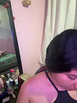 Snapshot of emmariders2 chatting on November 2025 10:52:02 PM emmariders2 online show from November 2025 10:52:02 PM