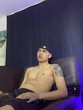 Br4ndxpimm online show from February 2025 01:46:01 PM