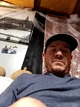 Snapshot of Playboy40 chatting on October 2025 05:08:01 AM Playboy40 online show from October 2025 05:08:01 AM