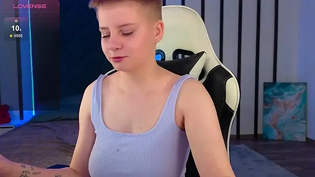 Snapshot of MissKrisWine chatting on January 2025 01:20:01 PM MissKrisWine online show from January 2025 01:20:01 PM