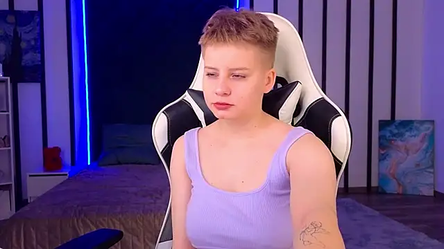 Snapshot of MissKrisWine chatting on January 2025 10:08:01 AM MissKrisWine online show from January 2025 10:08:01 AM