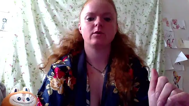Snapshot of Rae_Jeannie chatting on June 2026 07:06:02 AM Rae Jeannie online show from June 2026 07:06:02 AM