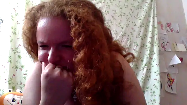 Snapshot of Rae_Jeannie chatting on June 2026 07:21:02 AM Rae Jeannie online show from June 2026 07:21:02 AM