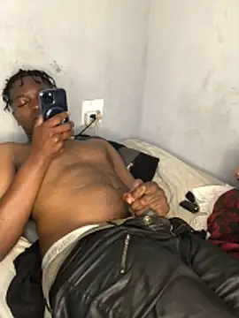 Snapshot of Redfucks333 chatting on December 2025 11:25:02 PM Redfucks333 online show from December 2025 11:25:02 PM