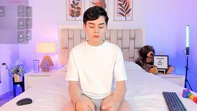 Maxi little online show from September 2025 05:58:02 PM