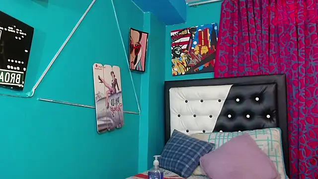 valerie mase online show from February 2025 04:31:01 PM