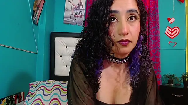 valerie mase online show from September 2025 07:37:01 PM