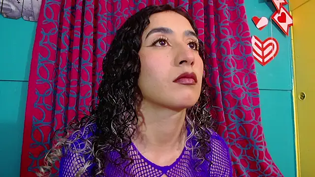 valerie mase online show from November 2025 06:46:02 PM