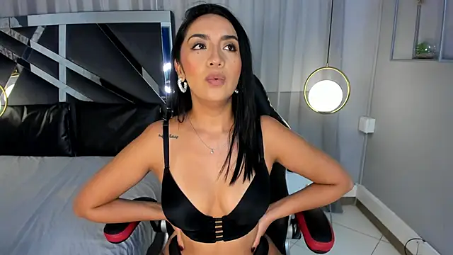 Snapshot of MAGIC_AURORAA chatting on January 2025 12:04:02 PM MAGIC AURORAA online show from January 2025 12:04:02 PM