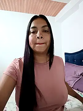 Snapshot of Brendabluee chatting on February 2026 08:26:01 PM Brendabluee online show from February 2026 08:26:01 PM