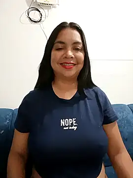 Snapshot of Brendabluee chatting on February 2026 09:05:02 PM Brendabluee online show from February 2026 09:05:02 PM