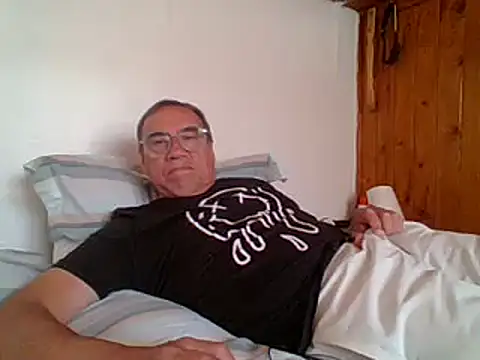 santiagon2015 online show from January 2025 06:37:02 PM