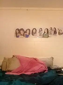 k1oudE online show from September 2025 09:26:01 PM