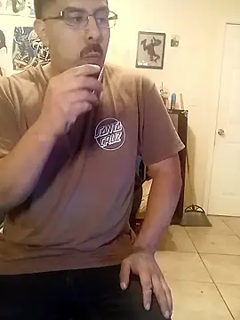 k1oudE online show from January 2026 04:58:02 AM