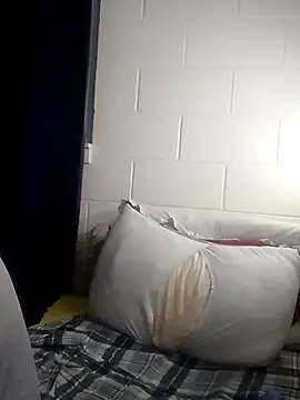 k1oudE online show from March 2026 12:34:01 PM