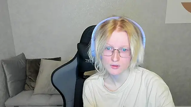 ElizabethHarpper online show from September 2025 01:21:02 AM