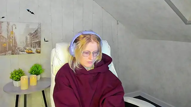 ElizabethHarpper online show from November 2025 01:27:02 AM