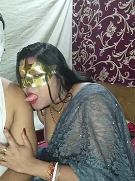 Hot muskaan online show from February 2025 05:26:02 PM