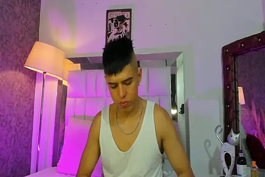 Angel Khouri online show from February 2025 08:53:02 PM