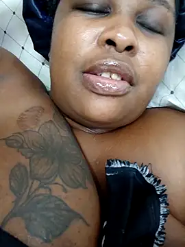 Snapshot of SexyLadyBoosxx chatting on October 2025 04:51:02 PM SexyLadyBoosxx online show from October 2025 04:51:02 PM