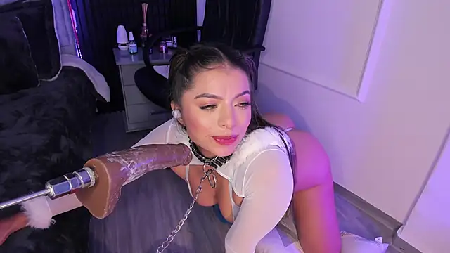 daniiphoeniixx online show from March 2025 01:52:02 AM