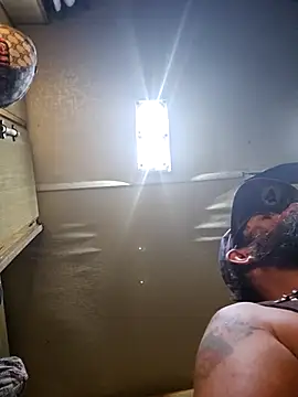 StruggleSnuggles online show from October 2025 04:44:02 AM