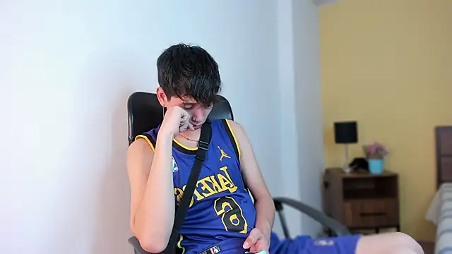 Brian-Ausslos online show from December 2024 04:42:02 AM