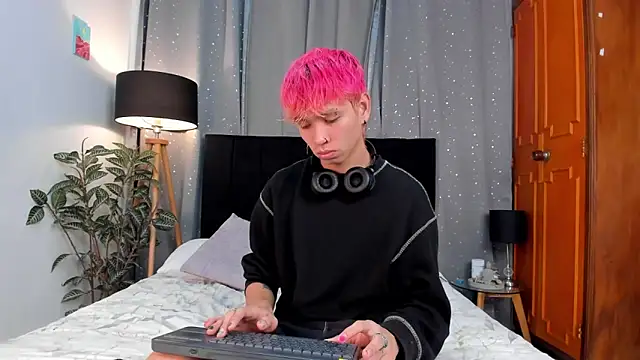 Brian-Ausslos online show from March 2025 05:01:02 AM