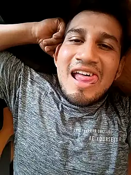 Snapshot of jonas90 chatting on December 2024 04:08:02 PM jonas90 online show from December 2024 04:08:02 PM