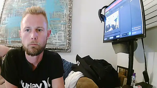 Snapshot of bjay1210 chatting on January 2025 03:12:02 AM bjay1210 online show from January 2025 03:12:02 AM