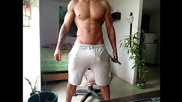 Snapshot of Adam_Valenciia chatting on June 2026 02:10:01 PM Adam Valenciia online show from June 2026 02:10:01 PM