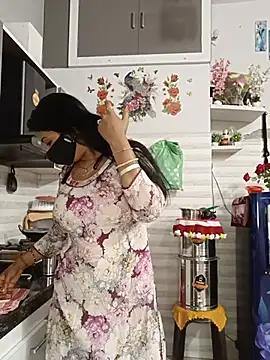 Best-Couple online show from June 2026 10:37:02 AM