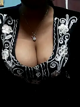 Hayna G online show from January 2025 04:09:01 PM