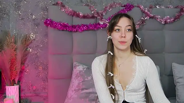 TheEmma online show from February 2025 05:36:02 PM