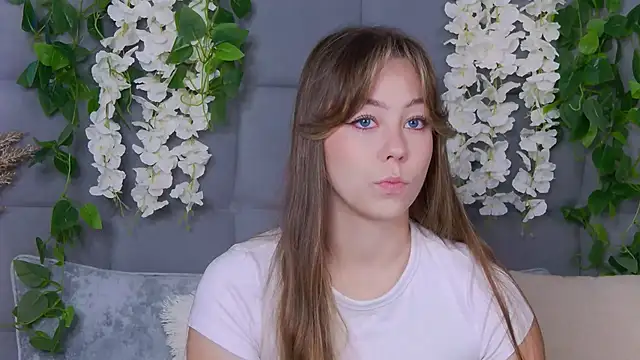 TheEmma online show from October 2025 05:54:02 AM