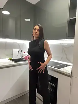 claraxjoyy online show from January 2025 07:38:01 PM