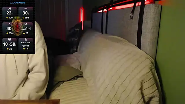 Snapshot of ivynyxx chatting on October 2025 01:43:02 PM ivynyxx online show from October 2025 01:43:02 PM