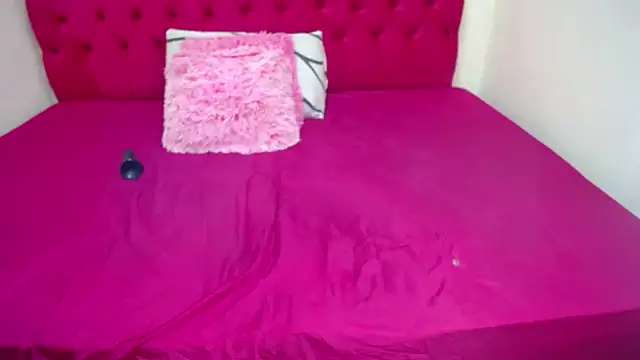 SultryTitsxxx online show from January 2025 05:40:02 PM