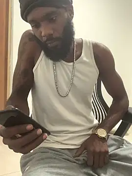 Snapshot of Taylor69xKiki chatting on December 2024 02:06:02 AM Taylor69xKiki online show from December 2024 02:06:02 AM