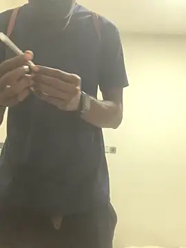 Snapshot of Taylor69xKiki chatting on December 2024 03:55:02 AM Taylor69xKiki online show from December 2024 03:55:02 AM