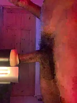 Snapshot of Taylor69xKiki chatting on October 2025 05:17:02 AM Taylor69xKiki online show from October 2025 05:17:02 AM