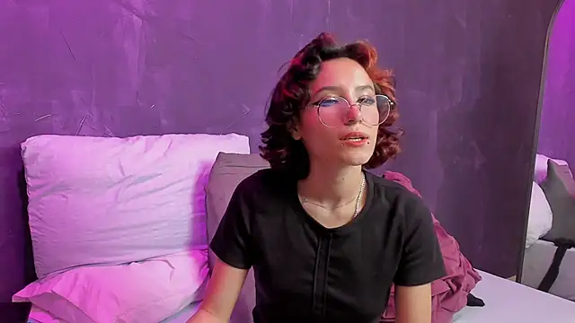 Snapshot of lee_Powder chatting on January 2025 06:08:02 PM lee Powder online show from January 2025 06:08:02 PM