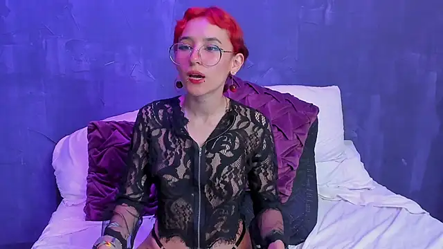 Snapshot of lee_Powder chatting on January 2025 05:30:01 PM lee Powder online show from January 2025 05:30:01 PM